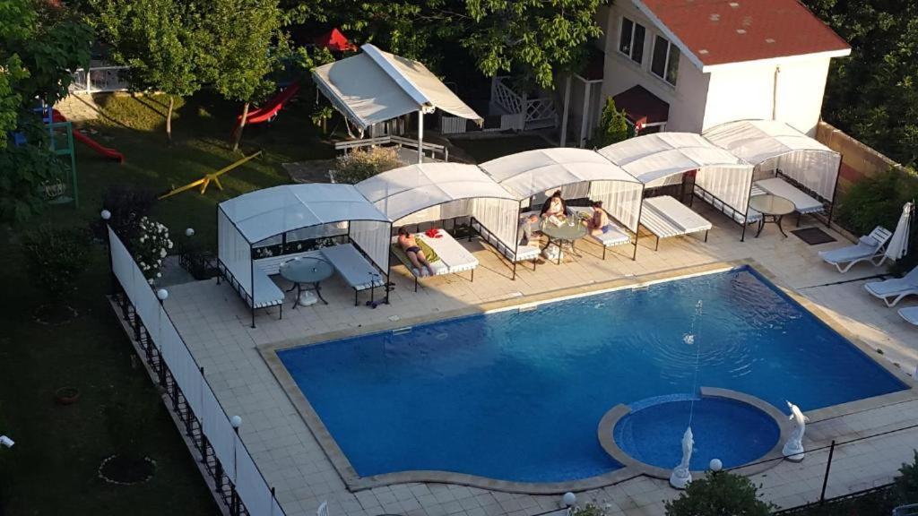 Danita Apartments & Diva Restaurant Bbq&Pool Bar Varna Eksteriør billede