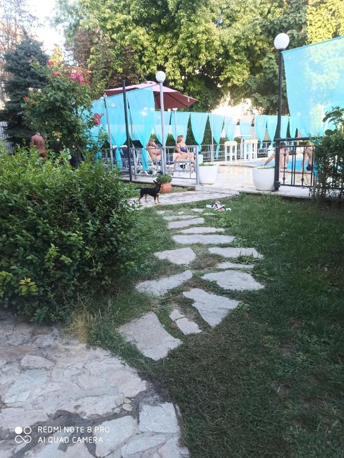 Danita Apartments & Diva Restaurant Bbq&Pool Bar Varna Eksteriør billede
