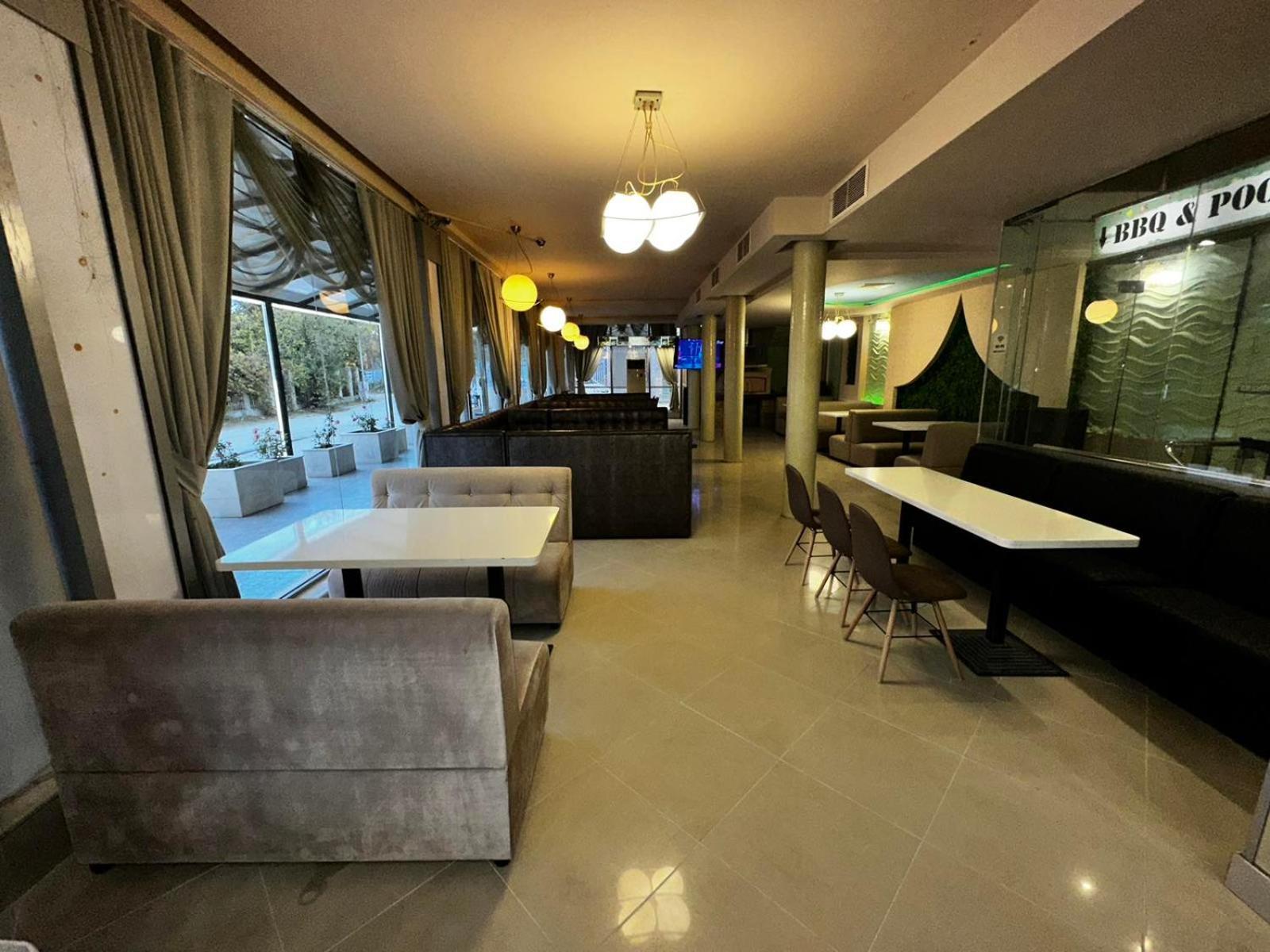 Danita Apartments & Diva Restaurant Bbq&Pool Bar Varna Eksteriør billede
